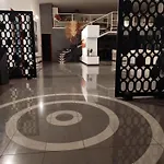 Villa De 360 M2 Avec Piscine Et Jacuzzi