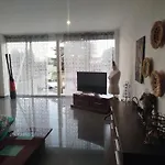 De 360 M2 Avec Piscine Et Jacuzzi
