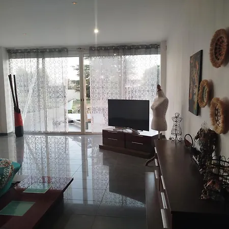De 360 M2 Avec Piscine Et Jacuzzi